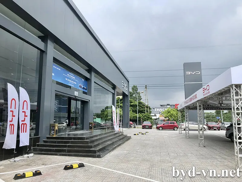 Khai trương đại lý xe ô tô điện BYD tại Hà Nội