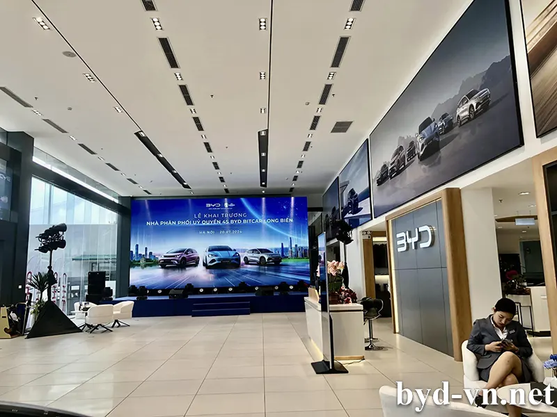 Khai trương đại lý xe ô tô điện BYD tại Hà Nội