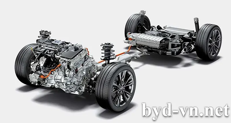Toyota Corolla thế hệ tiếp theo sẽ có phiên bản PHEV với công nghệ hybrid BYD cho phạm vi hoạt động lên tới 2.100 km